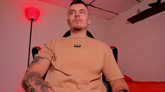 Snapshot of james_connor2 chatting on October 2025 07:46:02 PM james connor2 online show from October 2025 07:46:02 PM