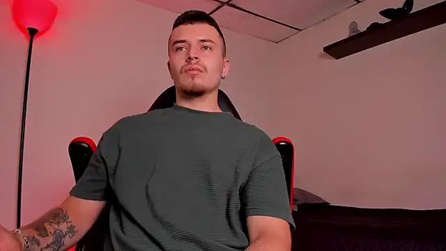 Snapshot of james_connor2 chatting on October 2025 07:36:02 PM james connor2 online show from October 2025 07:36:02 PM