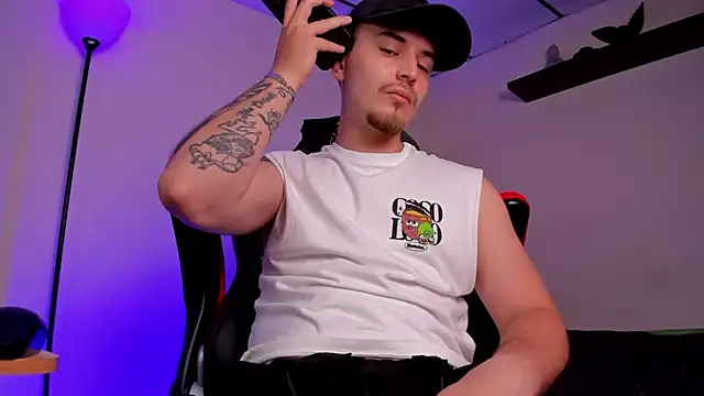 Snapshot of james_connor2 chatting on November 2025 07:14:02 PM james connor2 online show from November 2025 07:14:02 PM