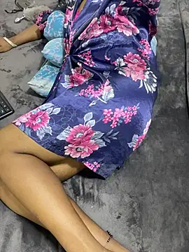 Snapshot of NethuQueen chatting on February 2025 10:05:01 AM NethuQueen online show from February 2025 10:05:01 AM