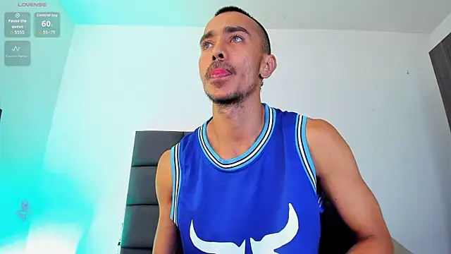 steven hott8 online show from November 2025 05:02:01 PM