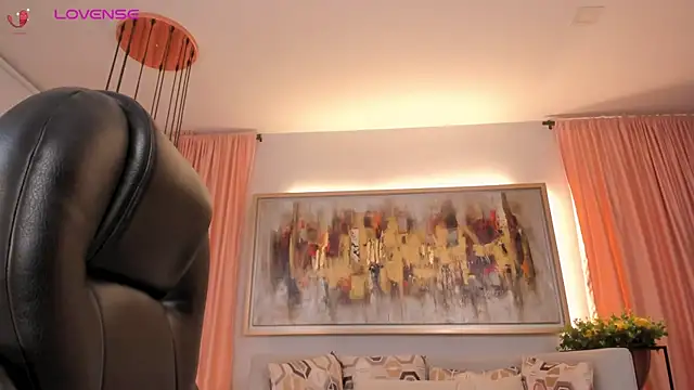 Snapshot of NatyFerrer_ chatting on February 2025 10:53:02 AM NatyFerrer online show from February 2025 10:53:02 AM