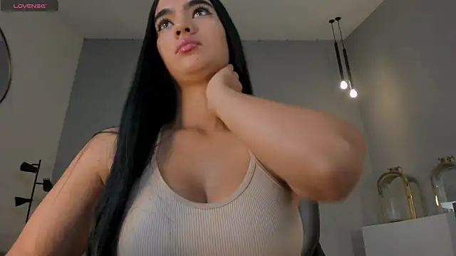 Snapshot of NatyFerrer_ chatting on February 2025 11:11:01 AM NatyFerrer online show from February 2025 11:11:01 AM