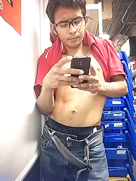 Snapshot of VL25DN26 chatting on February 2025 11:41:02 AM VL25DN26 online show from February 2025 11:41:02 AM