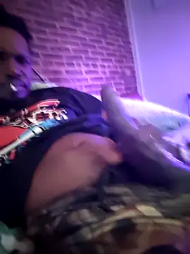 BlackD4uxo online show from April 2026 05:54:02 PM