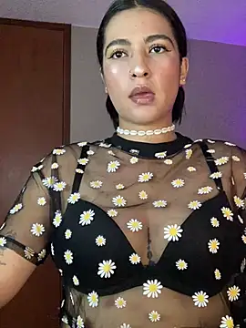 Snapshot of Cleopatracute_ chatting on December 2024 06:06:02 PM Cleopatracute online show from December 2024 06:06:02 PM