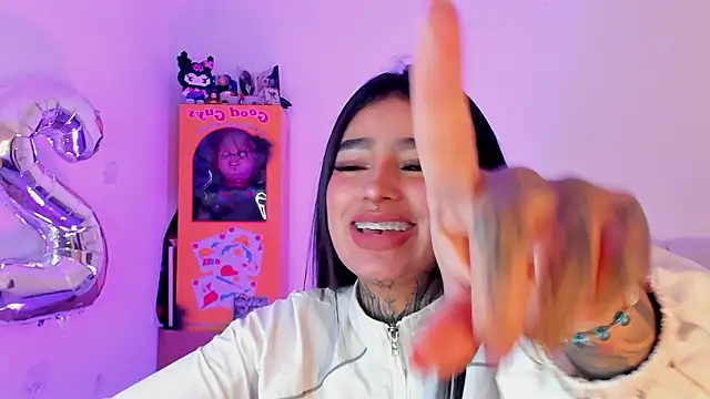 shadowcatt  online show from February 2026 07:43:02 PM