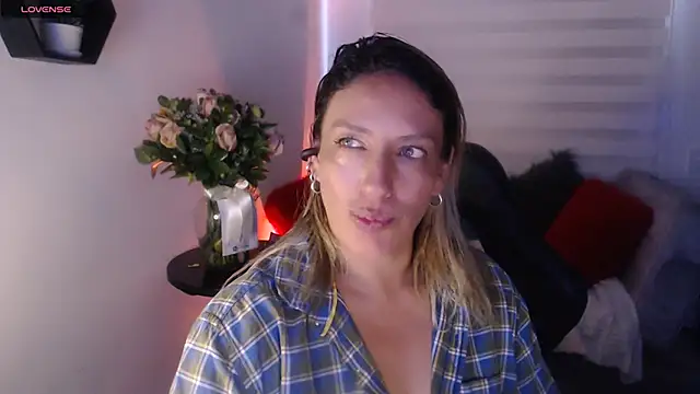 steisyhills online show from March 2025 01:18:01 PM