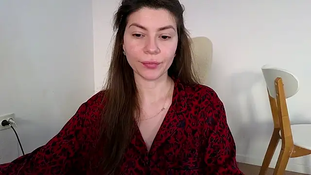 Jullyenn3 online show from March 2025 04:17:01 PM