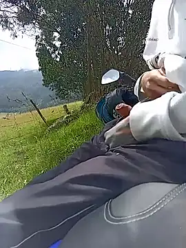 Snapshot of Cuervo_maniaco chatting on November 2025 04:16:02 PM Cuervo maniaco online show from November 2025 04:16:02 PM