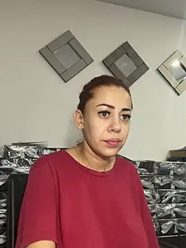 Snapshot of AnnbellaRosse chatting on December 2024 03:20:02 PM AnnbellaRosse online show from December 2024 03:20:02 PM