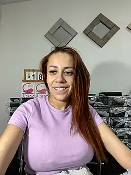 Snapshot of AnnbellaRosse chatting on January 2025 12:38:02 AM AnnbellaRosse online show from January 2025 12:38:02 AM