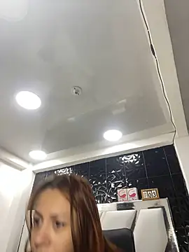 Snapshot of AnnbellaRosse chatting on February 2025 10:24:01 PM AnnbellaRosse online show from February 2025 10:24:01 PM