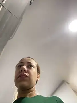 Snapshot of AnnbellaRosse chatting on March 2025 04:19:02 PM AnnbellaRosse online show from March 2025 04:19:02 PM