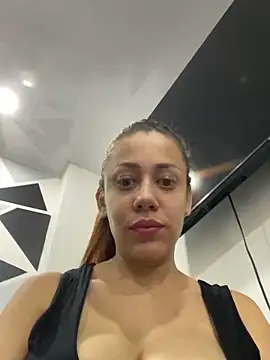 Snapshot of AnnbellaRosse chatting on March 2025 05:31:02 PM AnnbellaRosse online show from March 2025 05:31:02 PM