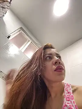 Snapshot of AnnbellaRosse chatting on September 2025 04:30:01 PM AnnbellaRosse online show from September 2025 04:30:01 PM