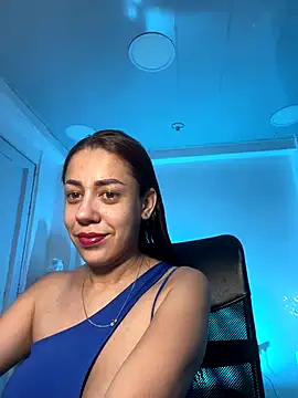 Snapshot of AnnbellaRosse chatting on September 2025 04:00:02 PM AnnbellaRosse online show from September 2025 04:00:02 PM