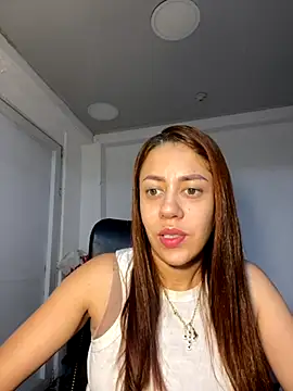 Snapshot of AnnbellaRosse chatting on October 2025 07:22:01 PM AnnbellaRosse online show from October 2025 07:22:01 PM