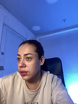 Snapshot of AnnbellaRosse chatting on October 2025 04:20:02 PM AnnbellaRosse online show from October 2025 04:20:02 PM