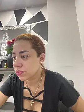 Snapshot of AnnbellaRosse chatting on November 2025 03:01:02 PM AnnbellaRosse online show from November 2025 03:01:02 PM