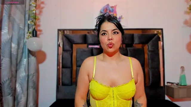 Snapshot of AmbeerBecker chatting on September 2025 01:31:02 AM AmbeerBecker online show from September 2025 01:31:02 AM