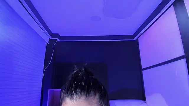 Snapshot of TifanyWhite_ chatting on February 2025 02:40:01 AM TifanyWhite online show from February 2025 02:40:01 AM