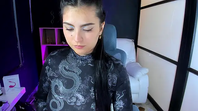 Snapshot of TifanyWhite_ chatting on March 2025 11:17:01 PM TifanyWhite online show from March 2025 11:17:01 PM