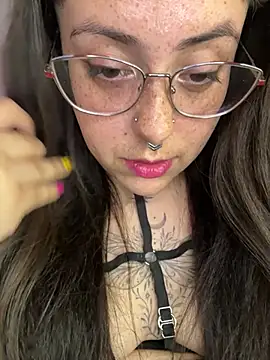 Mizztikaa online show from February 2025 03:41:01 AM