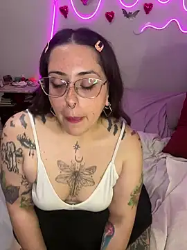 Mizztikaa online show from February 2025 03:25:02 AM