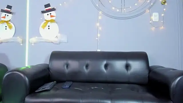 Rob saenz  online show from December 2024 07:57:01 PM