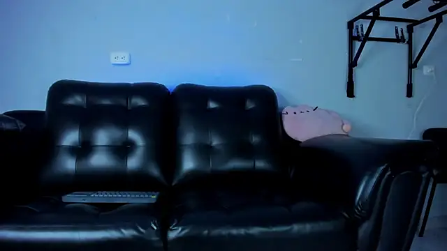 Rob saenz  online show from February 2025 01:39:02 PM