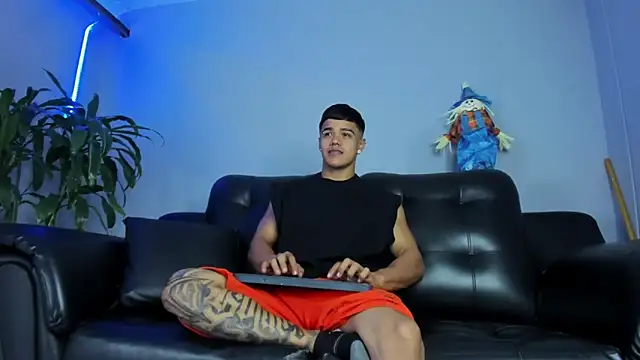 Rob saenz  online show from October 2025 01:08:01 PM