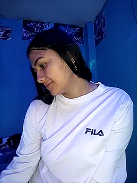 Nahiara velez online show from December 2025 11:00:02 PM