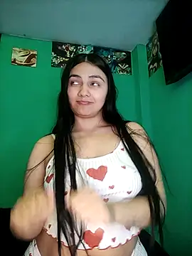Snapshot of Nahiara_velez chatting on July 2026 06:21:01 PM Nahiara velez online show from July 2026 06:21:01 PM