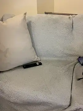 UKSYDNEYFOX online show from November 2025 06:51:01 PM