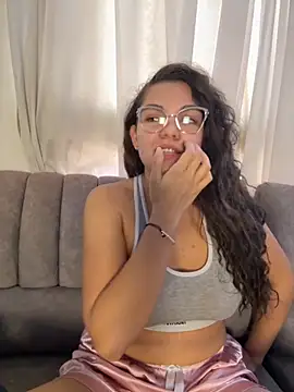 Snapshot of eva_y_marcelo chatting on November 2025 12:16:02 PM eva y marcelo online show from November 2025 12:16:02 PM