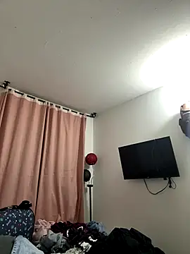 Snapshot of eva_y_marcelo chatting on November 2025 12:24:02 AM eva y marcelo online show from November 2025 12:24:02 AM