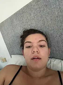 Snapshot of eva_y_marcelo chatting on December 2025 01:20:01 PM eva y marcelo online show from December 2025 01:20:01 PM