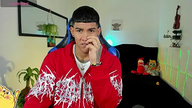 Damian latinxxx online show from February 2026 03:17:01 AM