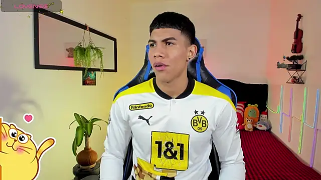 Damian latinxxx online show from March 2026 03:01:01 AM