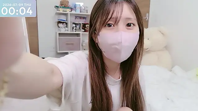 Snapshot of -SHINON- chatting on July 2026 03:05:01 PM -SHINON- online show from July 2026 03:05:01 PM