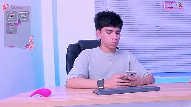 Santy carrington online show from April 2026 02:31:01 PM