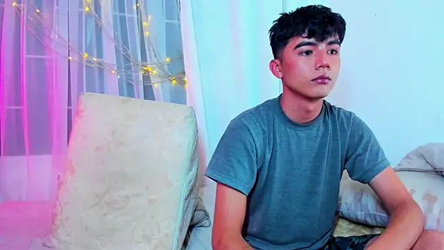 Snapshot of shawn__sanderson1 chatting on February 2025 01:17:02 PM shawn sanderson1 online show from February 2025 01:17:02 PM