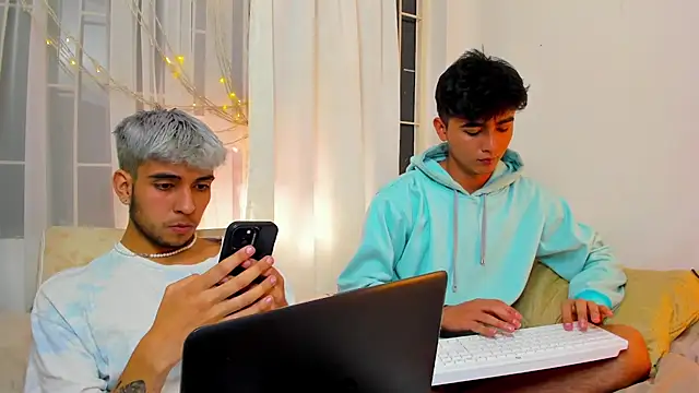 Snapshot of shawn__sanderson1 chatting on March 2025 04:46:01 PM shawn sanderson1 online show from March 2025 04:46:01 PM