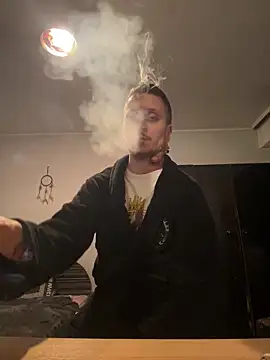 Snapshot of BWC69_69_69 chatting on February 2025 07:17:01 PM BWC69 69 69 online show from February 2025 07:17:01 PM