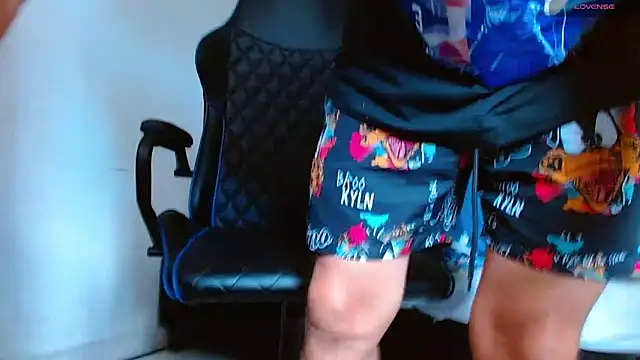 bray hotboy777 online show from January 2026 03:17:01 PM