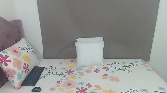 kimberlyjamexxx online show from June 2026 04:04:01 AM