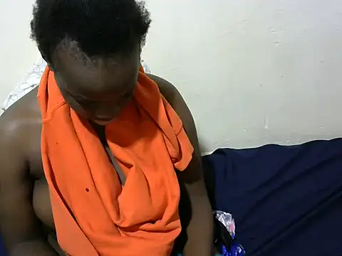 Snapshot of Thicky_kyla chatting on October 2025 07:05:02 PM Thicky kyla online show from October 2025 07:05:02 PM