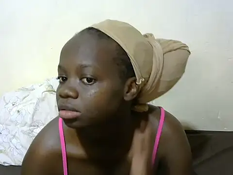 Snapshot of Thicky_kyla chatting on November 2025 07:08:01 AM Thicky kyla online show from November 2025 07:08:01 AM