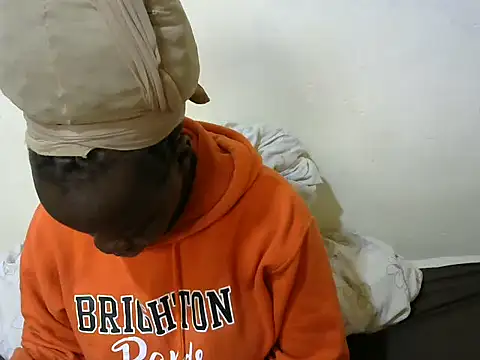 Snapshot of Thicky_kyla chatting on January 2026 07:44:01 AM Thicky kyla online show from January 2026 07:44:01 AM